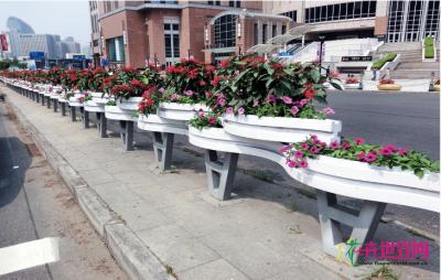 长条PVC花箱和飘带PVC花箱组合