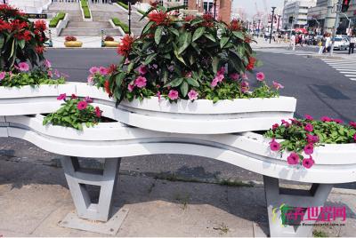 长条PVC花箱和飘带PVC花箱组合