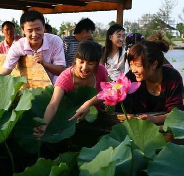 苏州荷塘月色湿地公园喜迎第23届全国荷花展（组图）