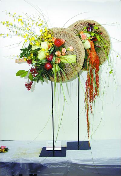 中国式插花艺术的表现技法