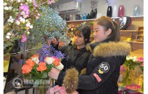 年刚过“甜蜜”来袭 情人节花卉市场又添“新宠” 年刚过“甜蜜”来袭 情人节花卉市场又添“新宠”